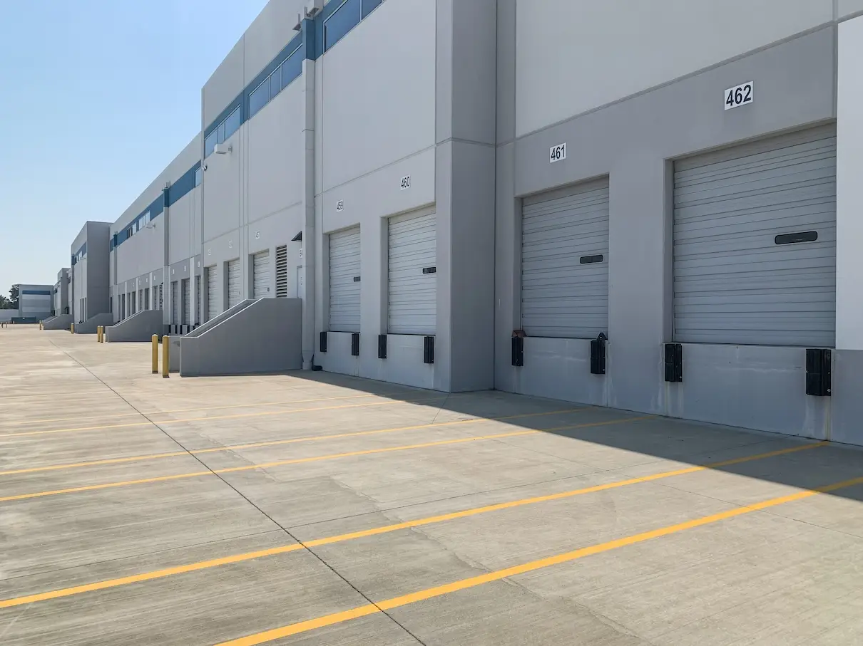 Commercial building washing at industrial loading dock in Orlando