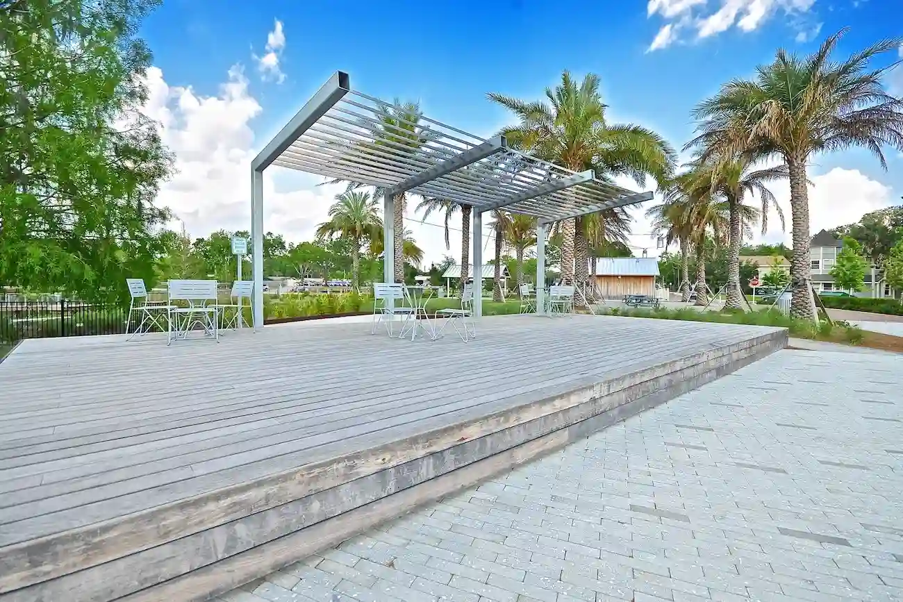 Longwood pressure washing service area
