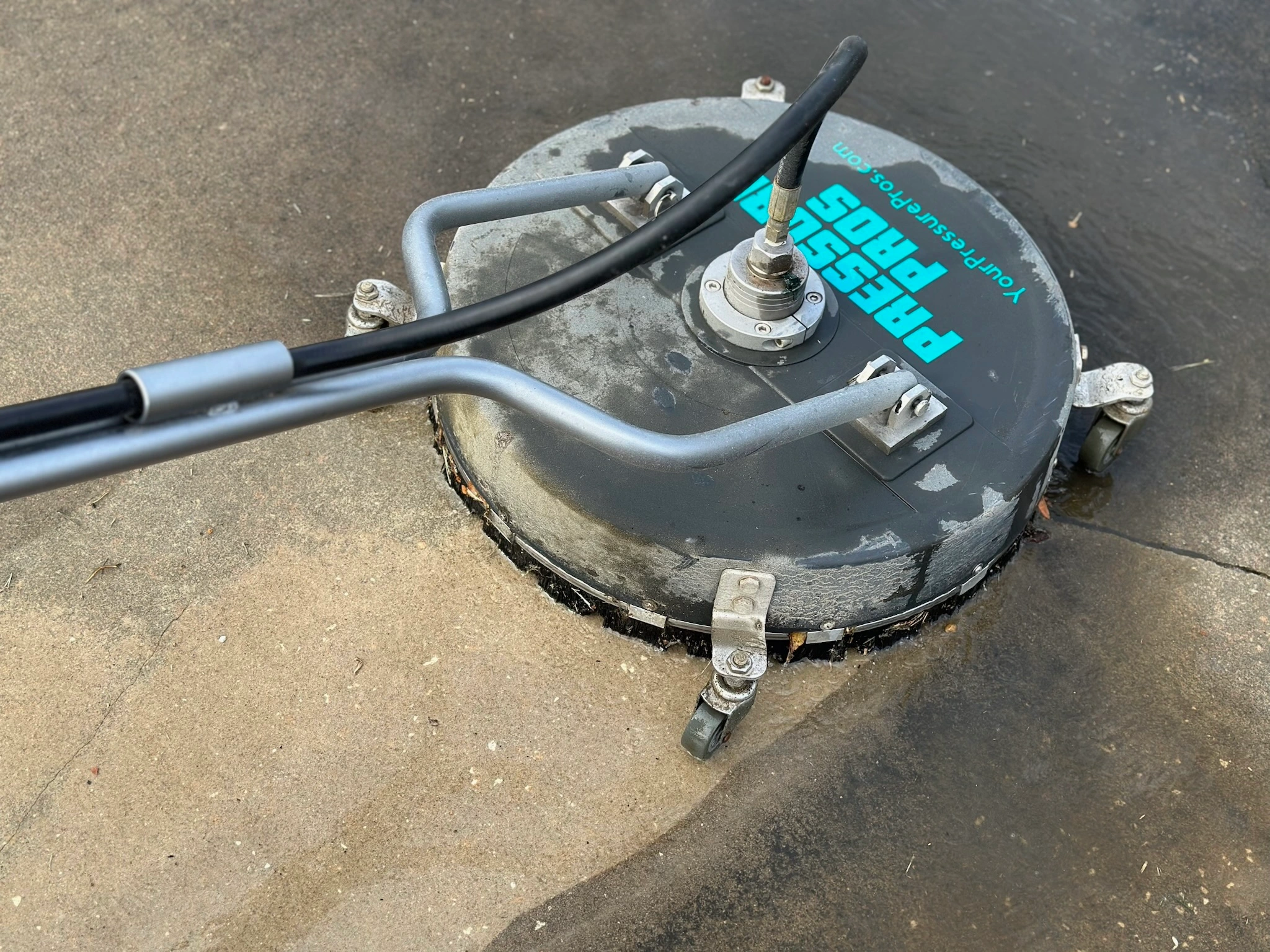 Pressure Washing service in Orlando by Pressure Pros