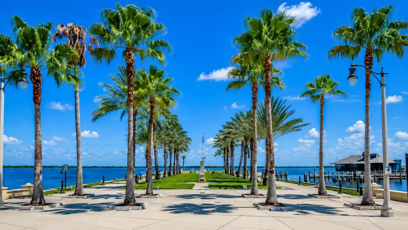 Sanford palm walkway exterior