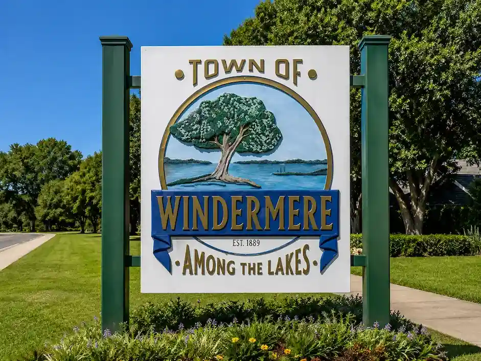 Town of Windermere sign exterior