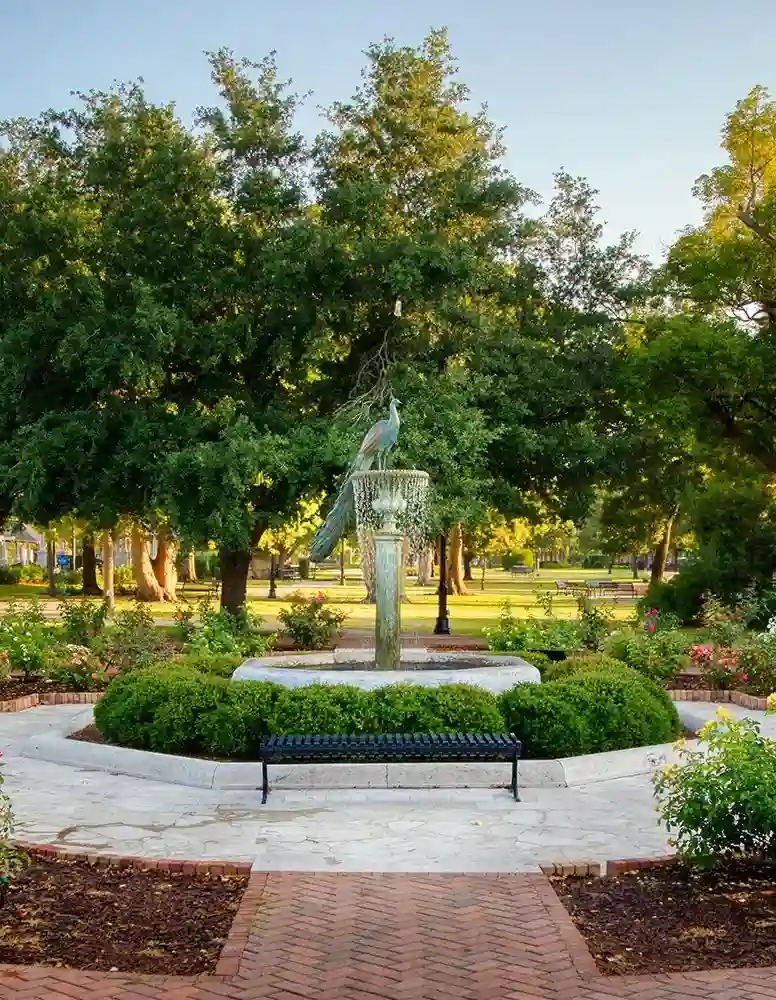 Winter Park park fountain and landscaping